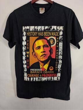 VTG Womens Size S Barack Obama Cotton T-Shirt  44th President Of The US Y2K
